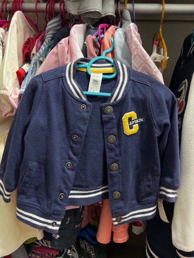 Jacket boy and girl (Category: Babies & Kids Fashion) located in Kuala Lumpur. Submitted by dhiamiadyawardrobe (Listing ID 1381746664, Image 1). Description: Preloved Dua pasang ni rm10.