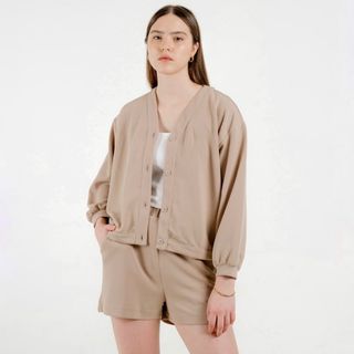 (Kategori: ) berada di . Dikirim oleh younglittlethings (ID iklan 1381722545, Gambar 1). Deskripsi: .