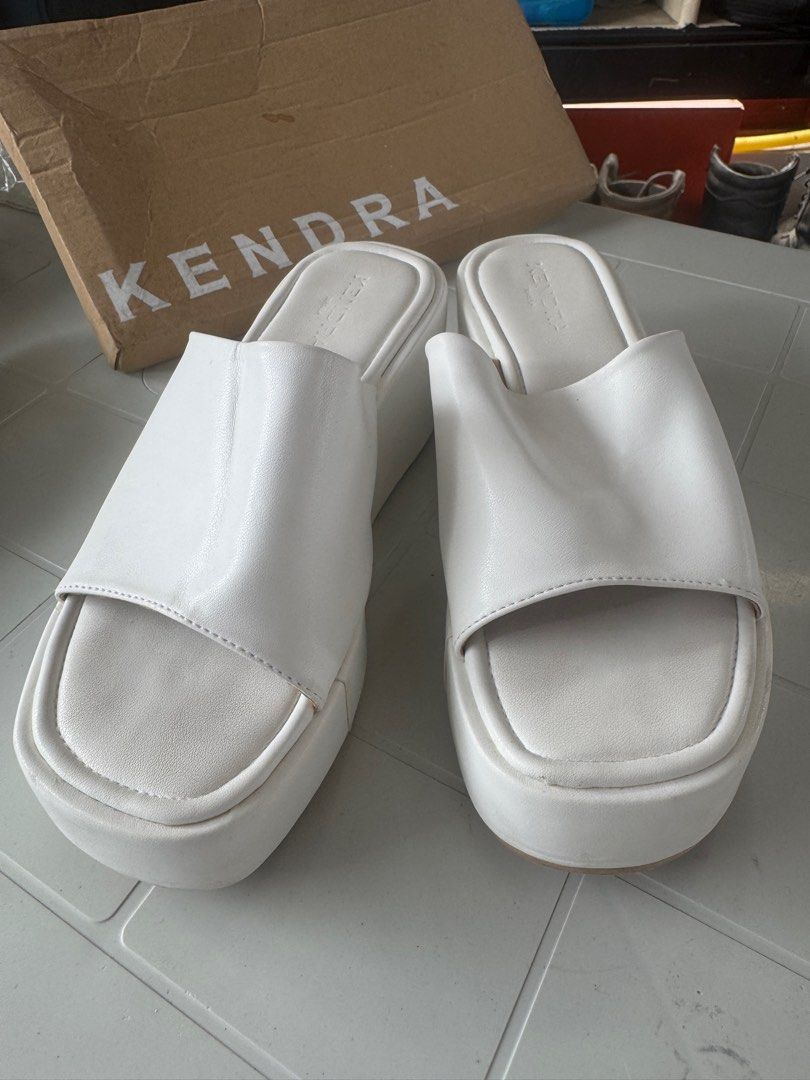 Kendra manila white platform slip on strap wedge heels (Category: Wedges) located in Muntinlupa City. Submitted by tinieday (Listing ID 1381735571, Image 2). Description: Used once.
