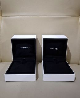 (Kategori: ) berada di . Dikirim oleh authenticpaperbag (ID iklan 1381864746, Gambar 1). Deskripsi: .