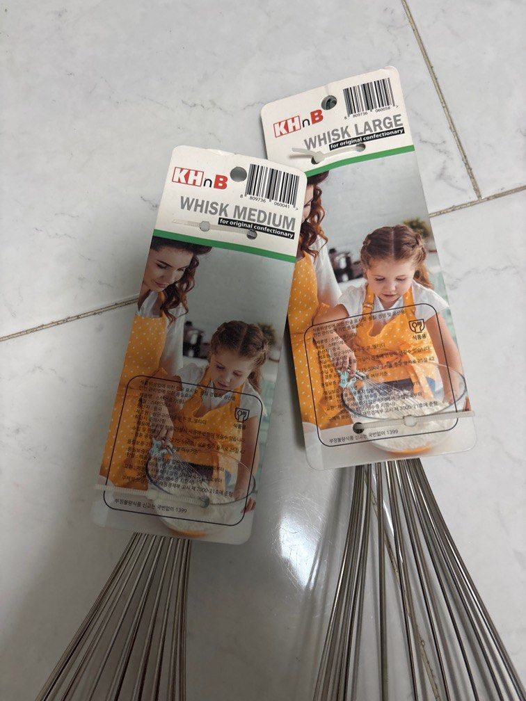 Large and medium whisk65073584367746111