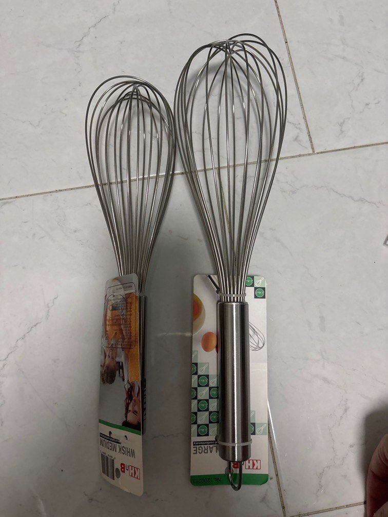 Large and medium whisk