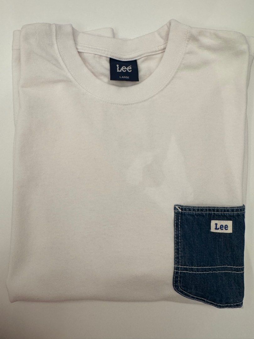 Lee tee （分類：T-shirt）位於 Hong Kong。 由 linglingsy 提交（商品編號 1381877708，圖片 1）。簡介： Lee: 56W*70H 。