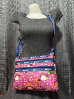 (Category: ) located in . Submitted by queenlyne_vintage_rare_finds (Listing ID 1381778928, Image 1). Description: .