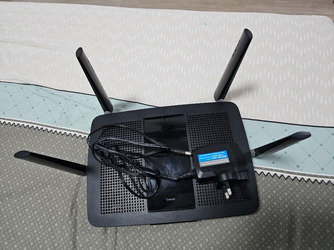 Linksys EA8100 - dual-band AC2600 Wi‑Fi router