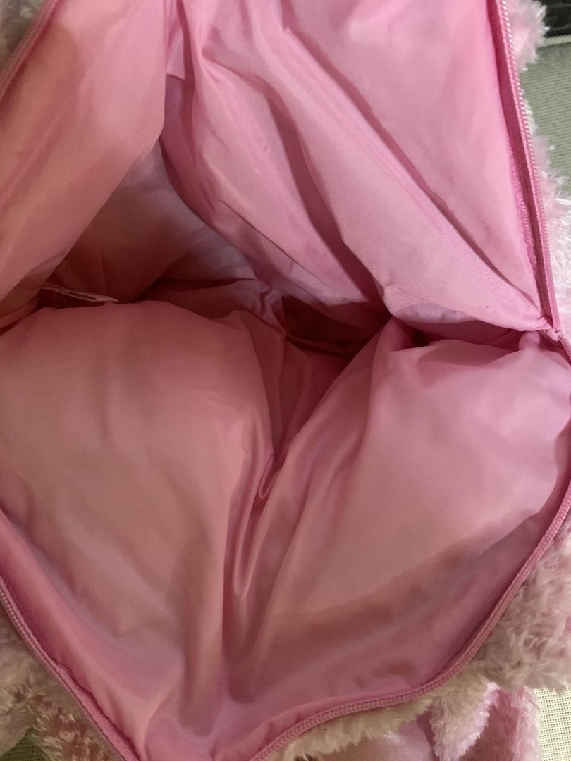 Liz lisa Lizmelo face bag (Category: Shoulder Bags) located in Cavite. Submitted by ayessafe (Listing ID 1381667470, Image 3). Description: Selling My Melody rose pattern bag, which features a rose pattern design. Will wash before shipping!.