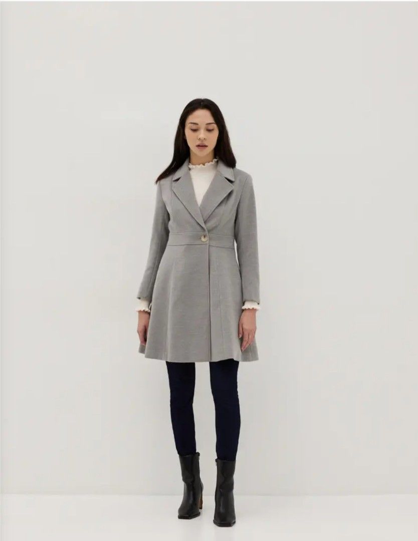 Love, Bonito Fit & Flare Knee-Length Coat (Category: Coats, Jackets and Outerwear) located in Makati City. Submitted by patdonato (Listing ID 1381711221, Image 1). Description: 🤍 LOVE THIS COAT PLS but I'm in between sizes (XS and S) and I should have gotten S on this one 🥺🥺🥺 🤍 Bought at 30% off in one of their earlier sales -- P3675 from P5250 🤍 Selling low at P1800; brand new with tags pa.