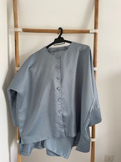 (Category: ) located in . Submitted by thriftandco (Listing ID 1381708739, Image 1). Description: .