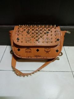 (Category: ) located in . Submitted by comelselalu (Listing ID 1381728321, Image 1). Description: .