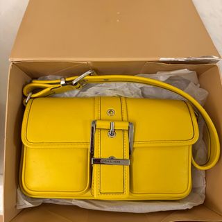 （分類：）位於 。 由 hapyshareandfu 提交（商品編號 1381869072，圖片 1）。簡介： 。