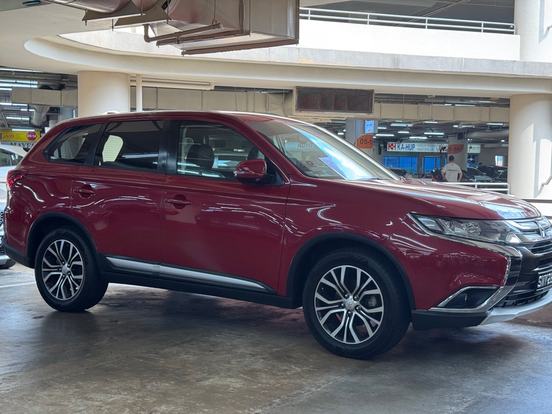 (Category: ) located in . Submitted by motoringmayfair (Listing ID 1381684098, Image 1). Description: .