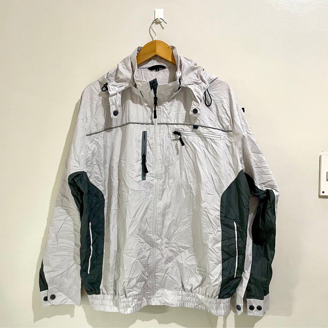 Multipockets Windbreaker Activewear Jacket (Category: Activewear) located in Quezon City. Submitted by rizzzze (Listing ID 1381673184, Image 1). Description: .