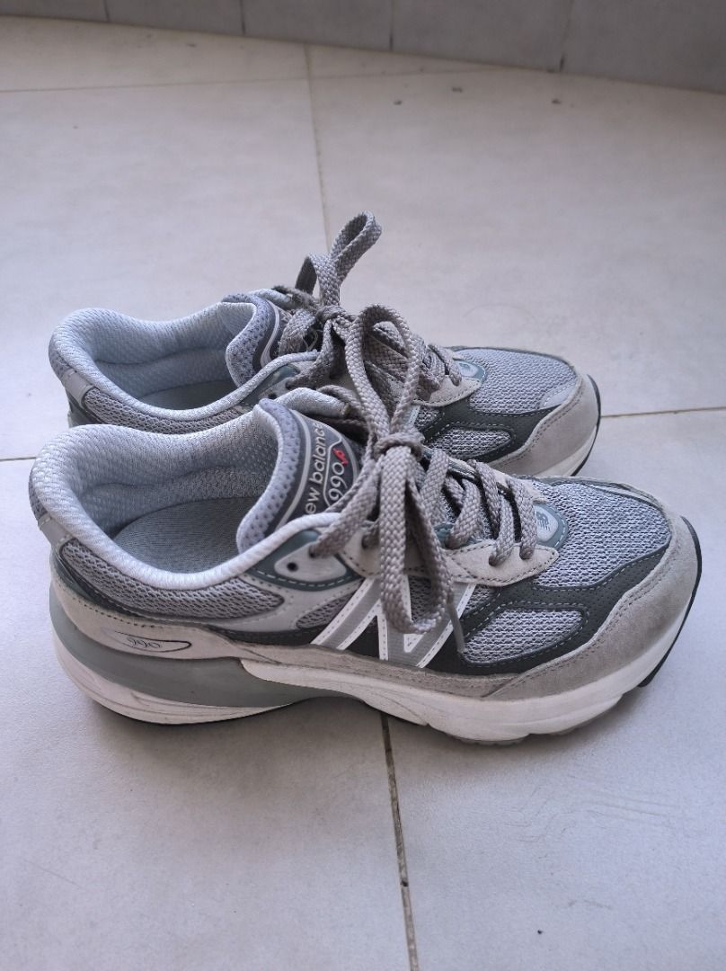 New Balance 990 Shoes for Kids / Adult (Size small) (Category: Babies & Kids Fashion) located in Kuala Lumpur. Submitted by sunshine_mood (Listing ID 1381706202, Image 2). Description: - New Balance 990 - like new, still in good condition, come with box - suitable for kids or adult who have small foot - brand new insole .