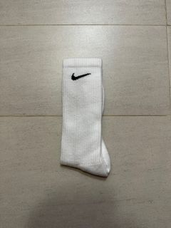 （分類：）位於 。 由 aurora.apparel 提交（商品編號 1381683902，圖片 1）。簡介： 。