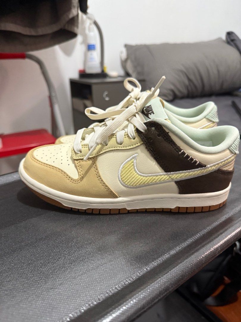 Nike Dunk Low GS (unisex) (Category: Sneakers) located in Quezon City. Submitted by dertorr (Listing ID 1381806315, Image 2). Description: I have two items of the same style (pwedeng couple shoes) 23 cm 24.5 cm Color: Coconut Milk/ Sai.