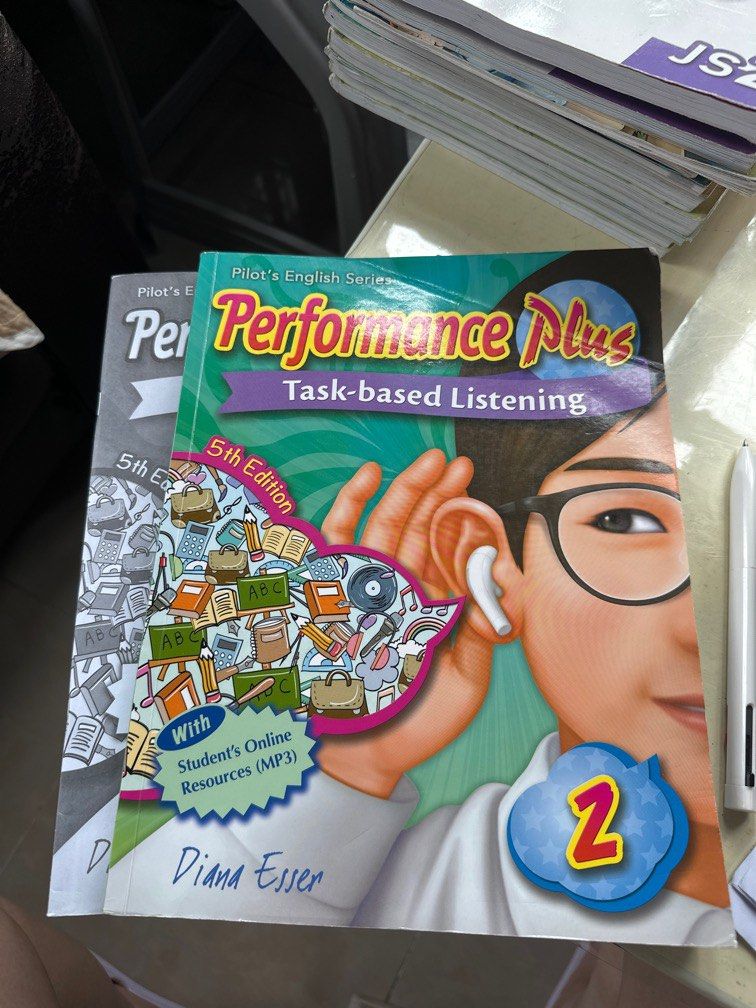 Performance Plus: Task-based Listening Level 2 （分類：教科書）位於 Hong Kong。 由 maxpang712 提交（商品編號 1381735756，圖片 1）。簡介： 有書寫過。