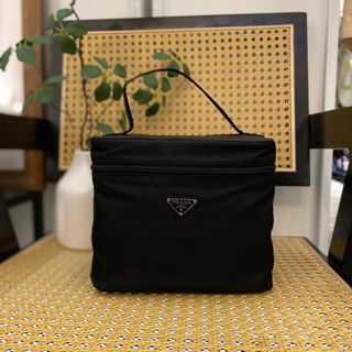 (Category: ) located in . Submitted by ipohluxury (Listing ID 1381847821, Image 1). Description: .