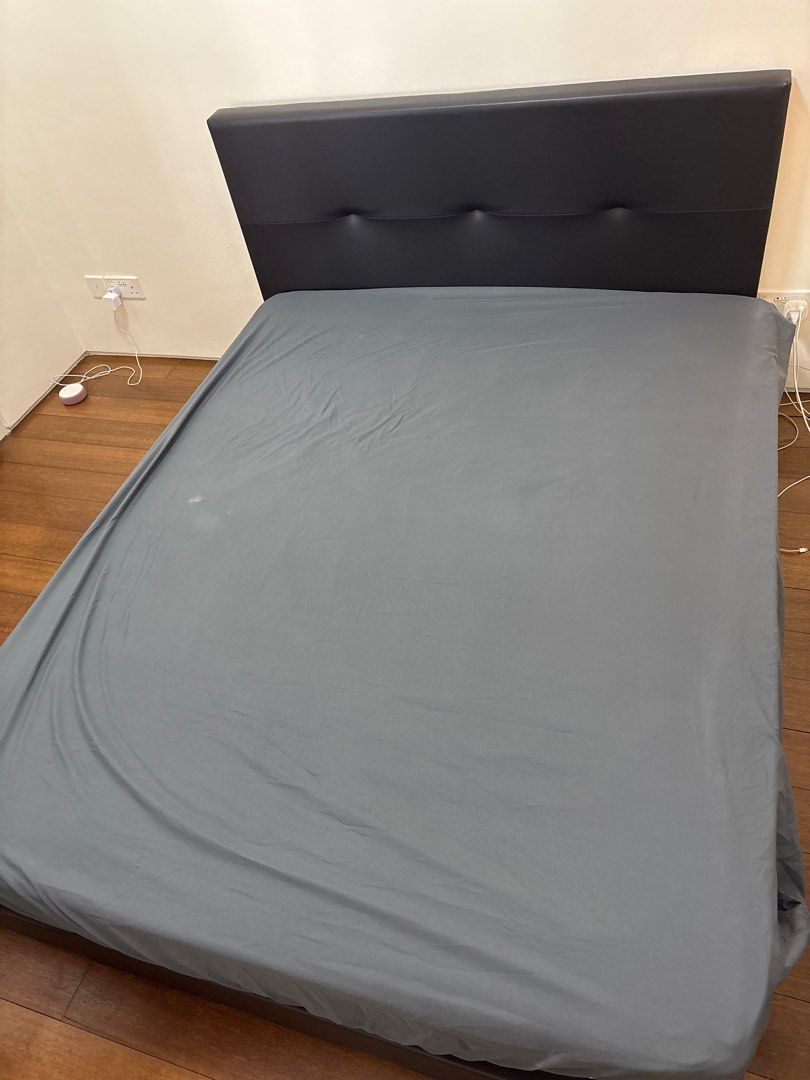 Queen Size Bed Frame with Headboard65074417536387111