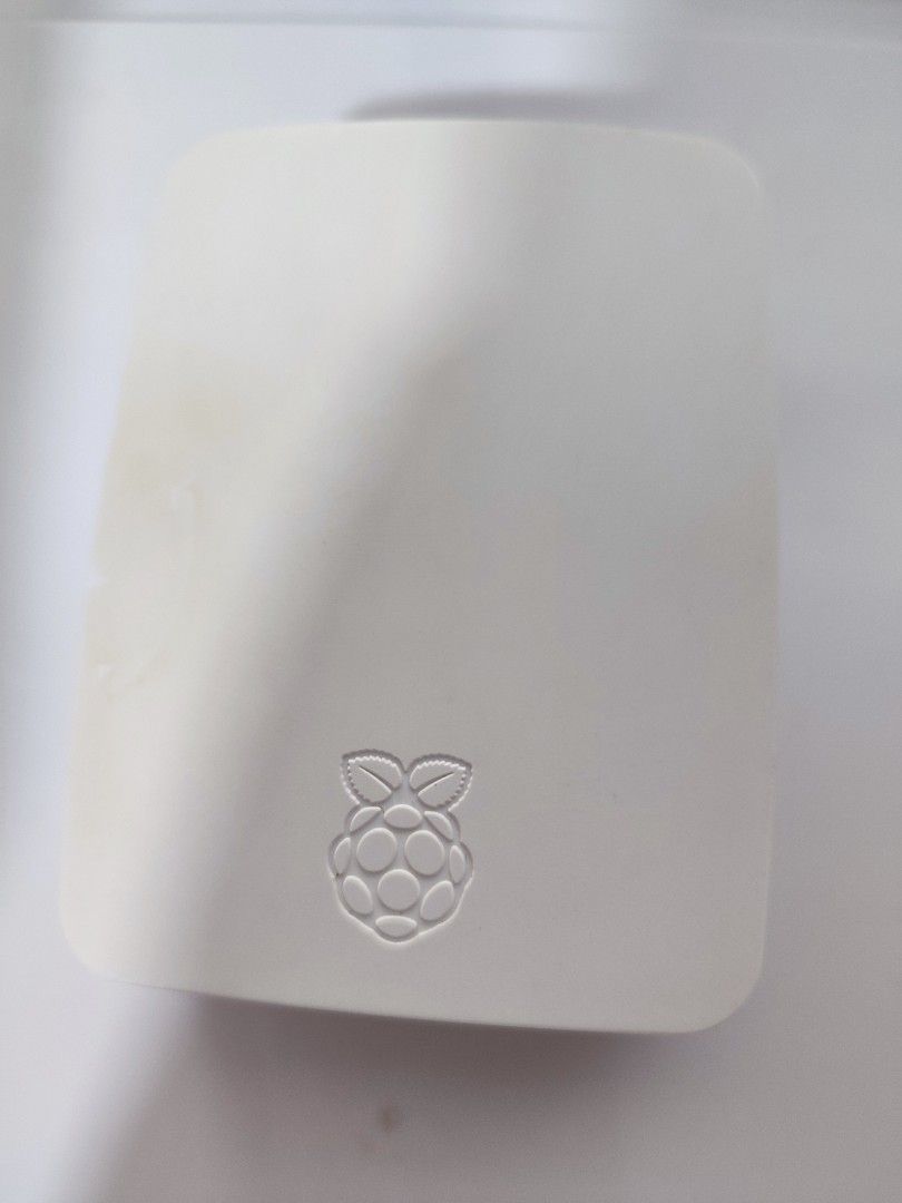 Raspberry Pi 3B with Case63220261423747113
