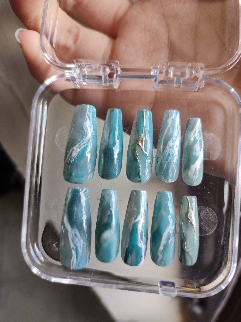 由 zhiqing_bracelets (刊登 ID 1381857322，圖片 1) 提交，位於 台南市 (Tainan) 的 ［手工穿戴甲］天河感冰川融化手工穿戴甲|尺寸S (類別：美甲、手部保養)，說明：手工製作的 尺寸確認沒問題再下單！ 想要什麼款式也可以私訊賣家製作！。