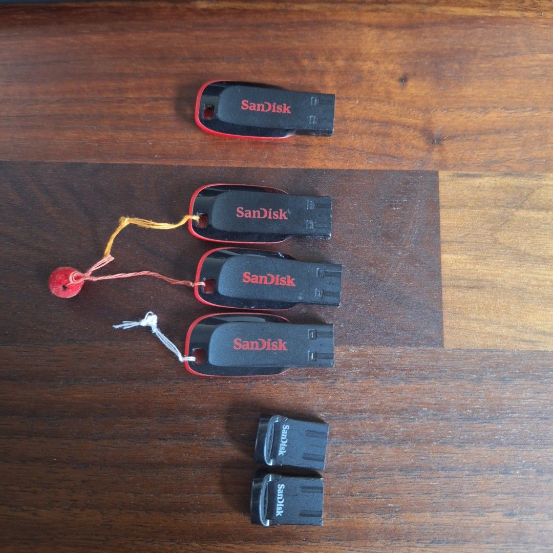 SanDisk USB Flash Drives Thumb Drives - 4gb, 8gb, 16 gb63139685940737110
