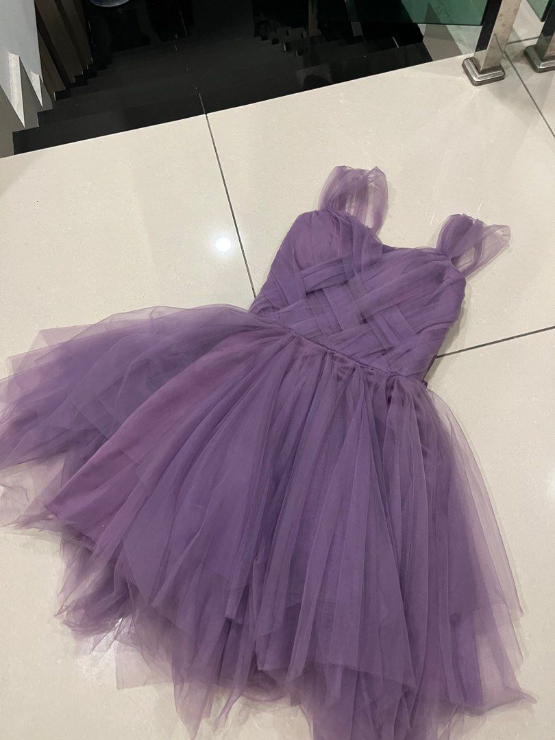 Short evening gown dinner dress prom dress children dress (Category: Babies & Kids Fashion) located in Kajang. Submitted by princesspeachess (Listing ID 1381872883, Image 1). Description: Wedding gowns, dinner dresses and prom dress for sale Suitable for kids too! Or petite and short young adults! This gown was originally RM250 now selling for RM15 only postage RM8 only The gown is overall in good condition only kept in storage:) For the measurem