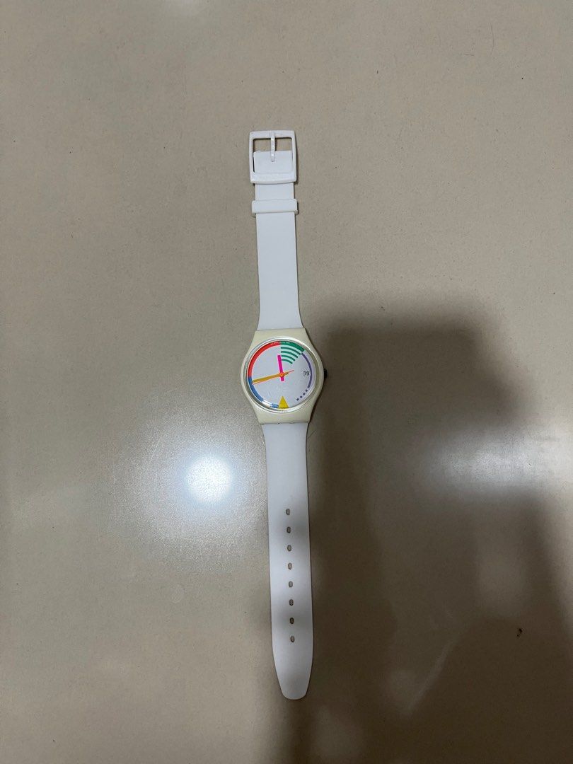 swatch vintage (Category: Women's Watches) located in Del Monte. Submitted by rjaybots (Listing ID 1381724582, Image 3). Description: swatch green wave 1987 vintage not working .