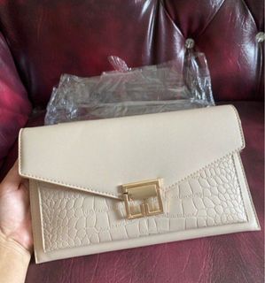 (Kategori: ) berada di . Dikirim oleh lakuterus7 (ID iklan 1381716283, Gambar 1). Deskripsi: .