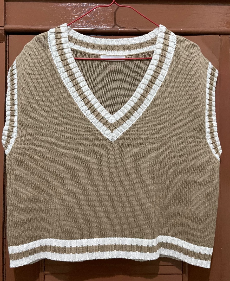 Top Vest Knit Uk. S Rompi Rajut Simple LD 100cm Cream Green, Fesyen ...