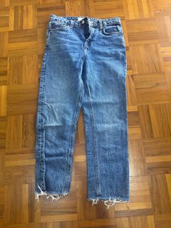 (Category: ) located in . Submitted by maipang (Listing ID 1381772596, Image 1). Description: .