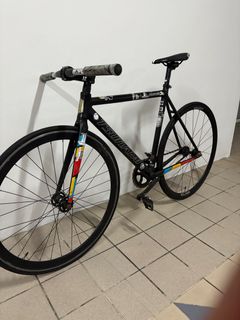(Category: ) located in . Submitted by hazim201272773 (Listing ID 1381796790, Image 1). Description: .