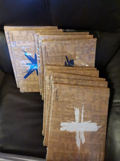 （分類：）位於 。 由 kayyi26 提交（商品編號 1381803975，圖片 1）。簡介： 。