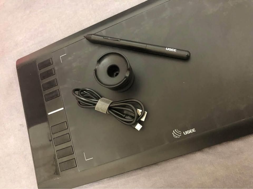 UGEE Drawing Tablet / Graphics Drawing Tablet M708 10x6 inch (Category: Other Accessories) located in Dasmarinas. Submitted by qphien (Listing ID 1381775714, Image 2). Description: UGEE Drawing Tablet / Graphics Drawing Tablet M708 10x6 inch Graphics Drawing Tablet, Ugee M708 10x6in 3D Digital Tablet with 8192 Level Batery Free Tilt Pen, 8 Hot Keys,Art,Design,Creation Tablet for PC with Windows 11/10/8/7, Mac OS 10.10 or Above Swipe photos for ot