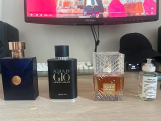 (Category: ) located in . Submitted by sabrinacarpenterfan (Listing ID 1381687739, Image 1). Description: .