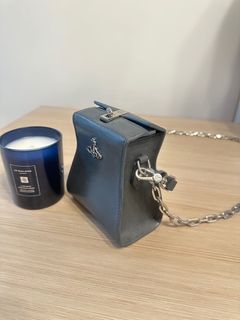（分類：）位於 。 由 sssam.l 提交（商品編號 1381781571，圖片 1）。簡介： 。
