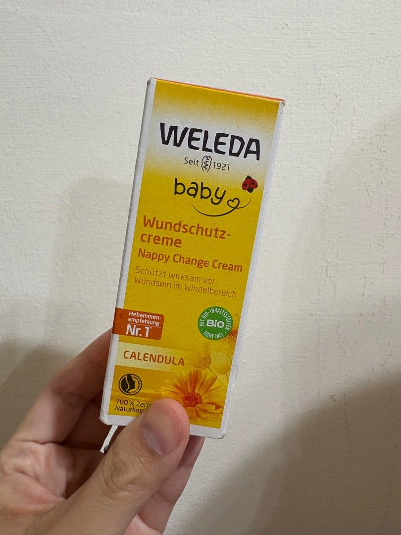 由 felicine3002731 (刊登 ID 1381737110，圖片 1) 提交，位於 台北市 (Taipei) 的 德國Weleda 金盞花護臀爽 屁屁膏 (類別：洗澡及尿布 - 其他用品)，說明：全新未拆 今年初出國買的 寶寶長大一直沒用到。