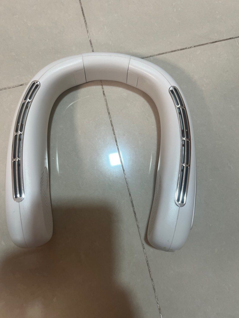 White Portable Neck Fan
