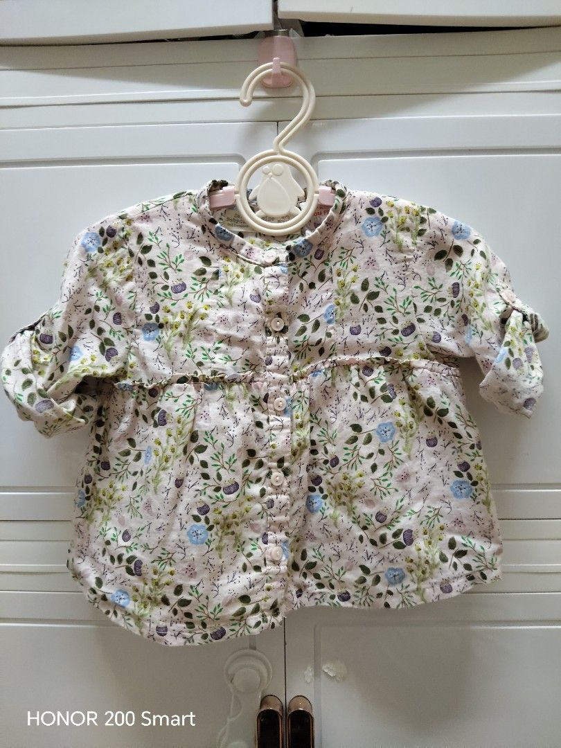 Zara baby girl blouse (Category: Babies & Kids Fashion) located in Kuala Lumpur. Submitted by prettymissystore (Listing ID 1381851923, Image 1). Description: .