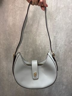 （分類：）位於 。 由 chichiii852 提交（商品編號 1381982721，圖片 1）。簡介： 。