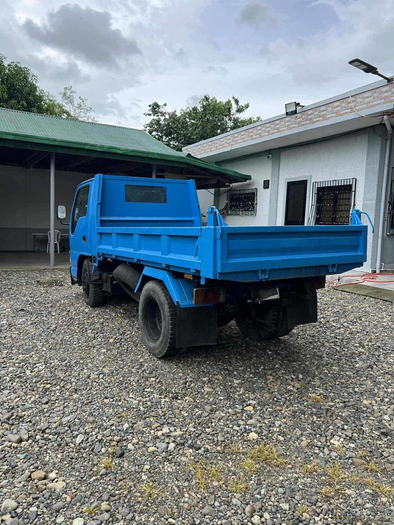 4HF1 inline minidump japan surplus (Category: Heavy Vehicles) located in Jaen. Submitted by arvin_custodio (Listing ID 1381942947, Image 3). Description: Isuzu Elf Minidumptruck 4HF1 Engine in-line Manual transmission Camel type chassis (Cuba/cobra) Japan surplus Upgraded year model Fresh chassis Registered (not Mindanao papers) With aircon Call: 0919-0969833.