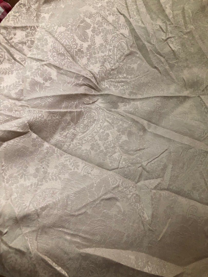 65”x49” table cover (Category: Carpets, Mats & Flooring) located in Dipolog. Submitted by playmatesfriend.ph (Listing ID 1382096258, Image 2). Description: .