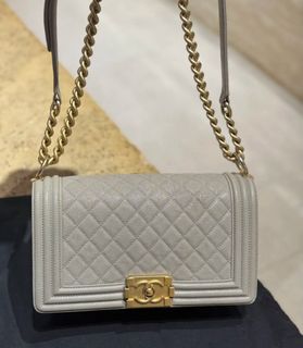 （分類：）位於 。 由 bellize.luxury 提交（商品編號 1381957871，圖片 1）。簡介： 。