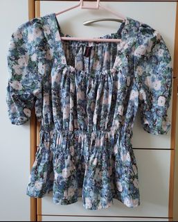 碎花上衣64228235519233110