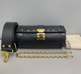 (Category: ) located in . Submitted by millenlavish_outlet (Listing ID 1382079242, Image 1). Description: .