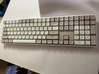 由 hahaaaaappy (刊登 ID 1382002224，圖片 1) 提交，位於 的 (類別：)，說明：。