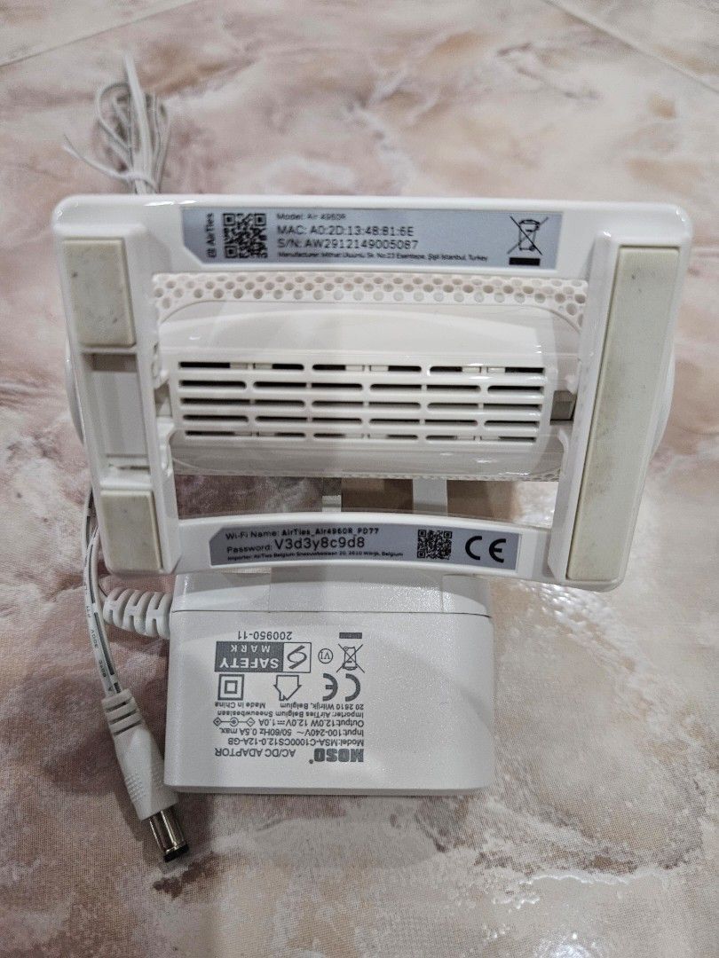 AirTies 4960R WiFi Router & ZTE Optical Network Terminal63202639596673111