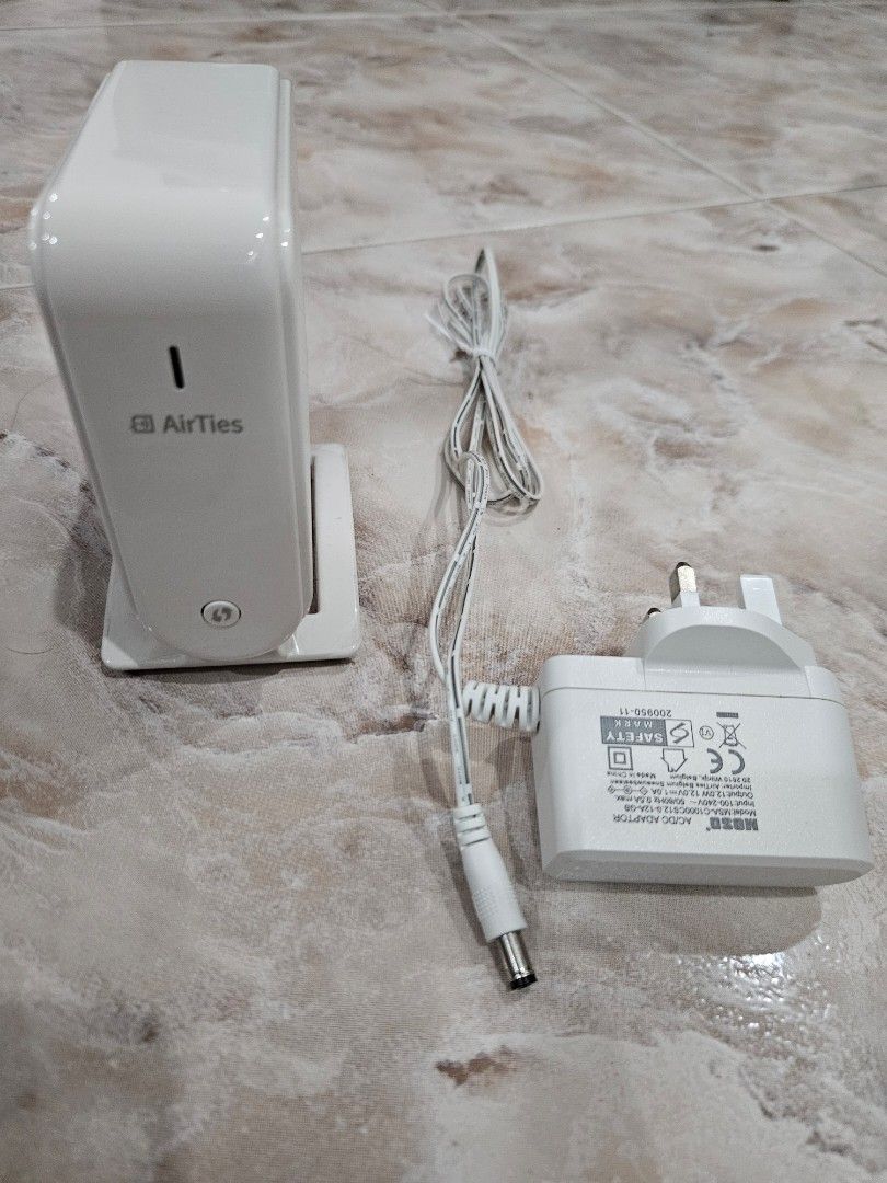 AirTies 4960R WiFi Router & ZTE Optical Network Terminal63202639596673110