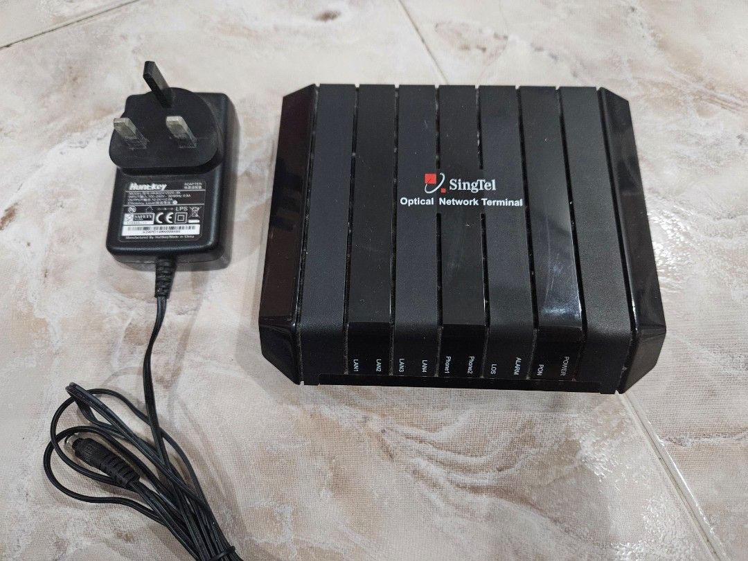 AirTies 4960R WiFi Router & ZTE Optical Network Terminal63202639596673112