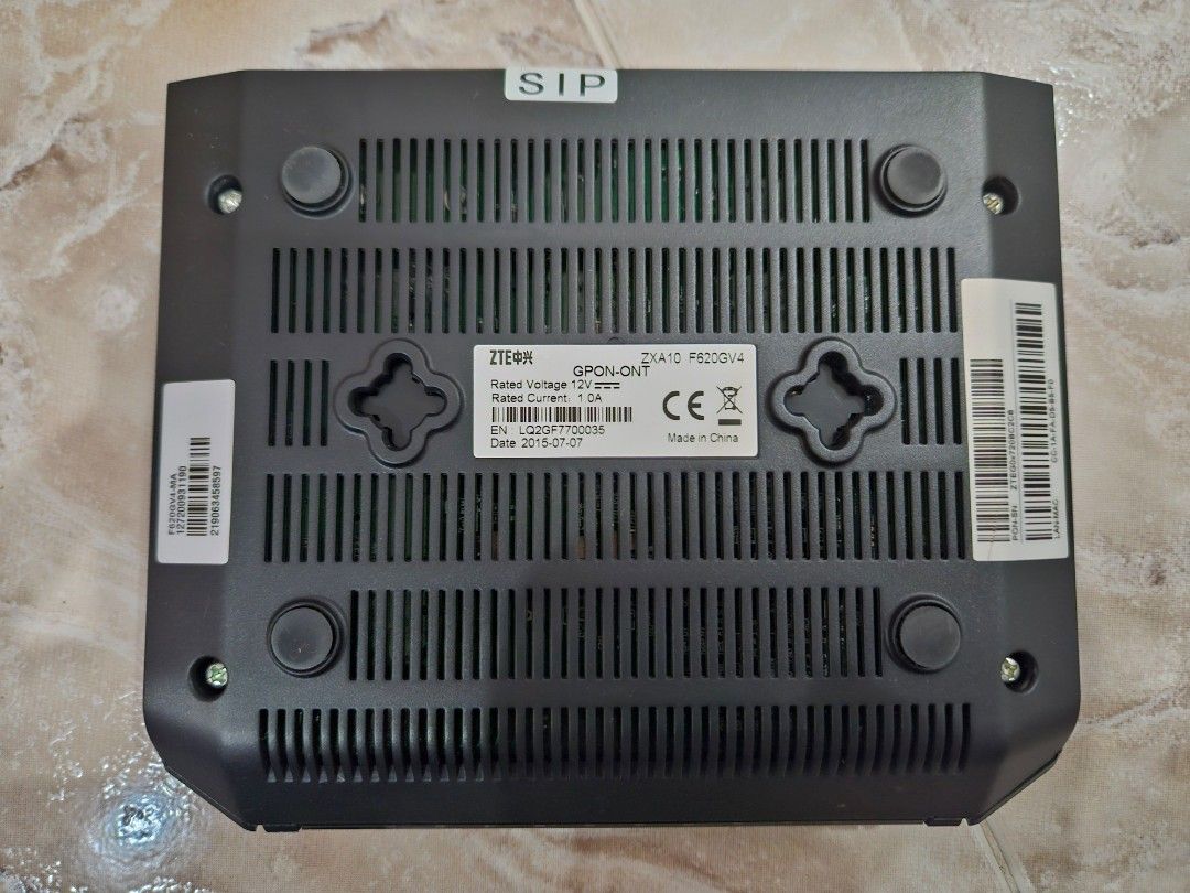 AirTies 4960R WiFi Router & ZTE Optical Network Terminal63202639596673113
