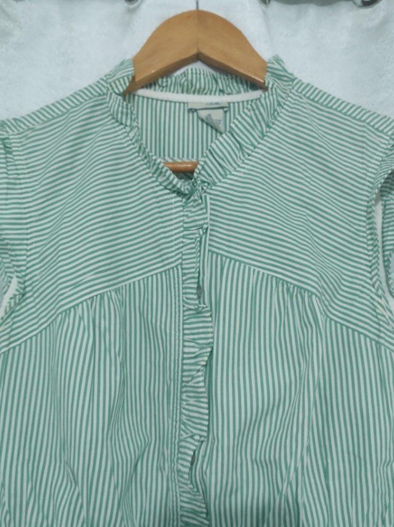 Anthro Odille Sleeveless Blouse (Category: Sleeveless) located in Quezon City. Submitted by mjar_ (Listing ID 1381897282, Image 3). Description: Anthro Odille Sleeveless Blouse Size: 6 Made in USA Material: 100% Cotton Dry Clean ₱600.